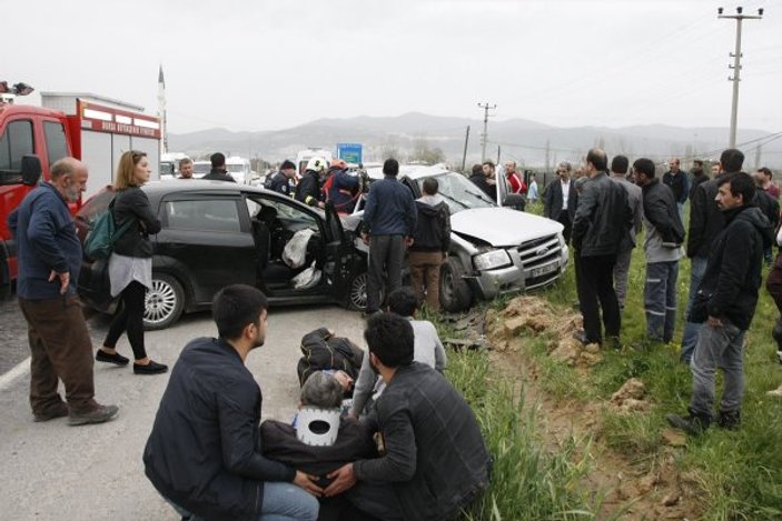 Bursa'da kaza: 1 kişi hayatını kaybetti 7 kişi yaralandı
