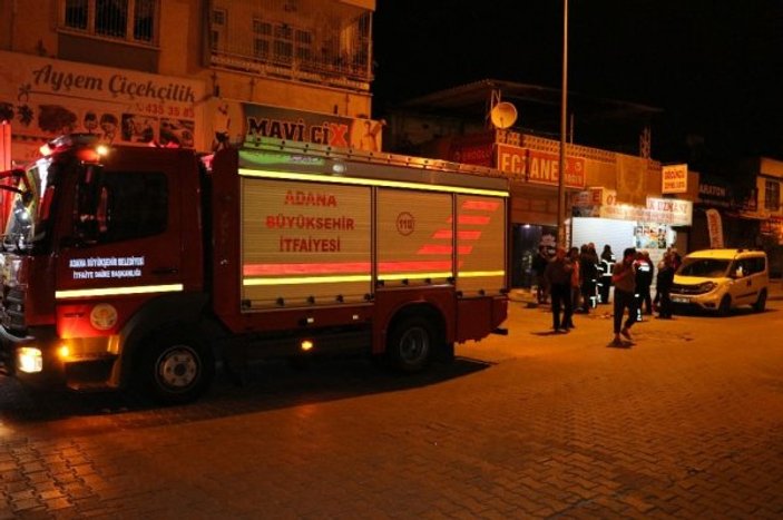 Adana'da bir eczanenin deposu kundaklandı