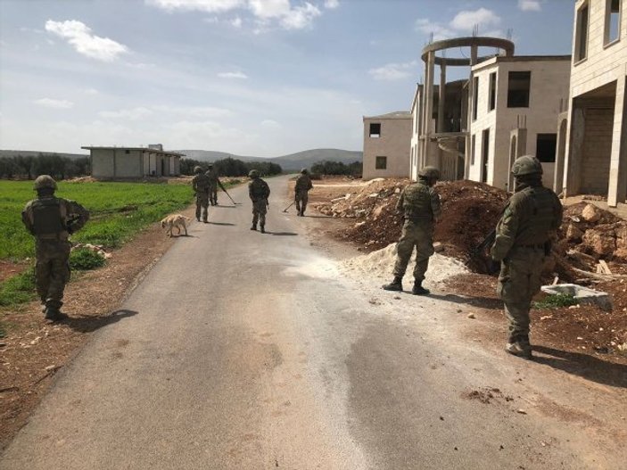 Afrin'de mayın temizliği devam ediyor