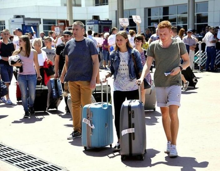 Türkiye bu yıl 38 milyon yabancı turist ağırlayacak