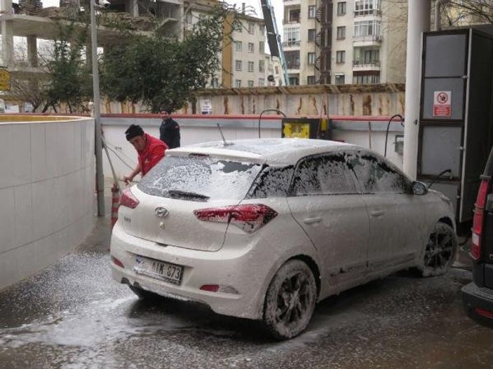 İstanbul ve İzmir'de çamur yağmuru