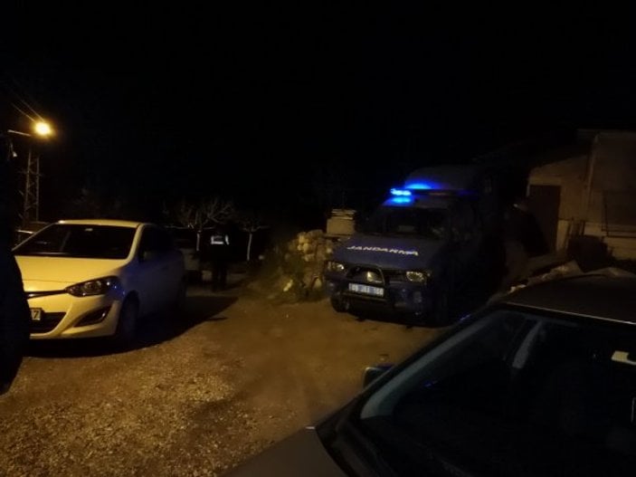Aydın'da polis ekipleri kaçan zanlılarla çatıştı