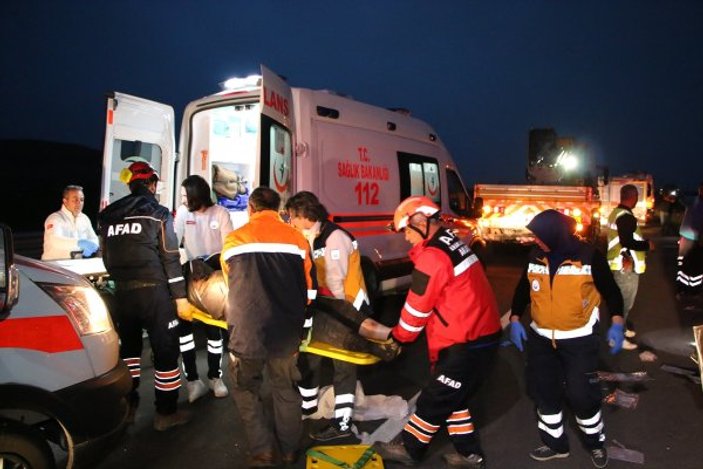 Aksaray'da yolcu otobüsü devrildi: 4 ölü 37 yaralı