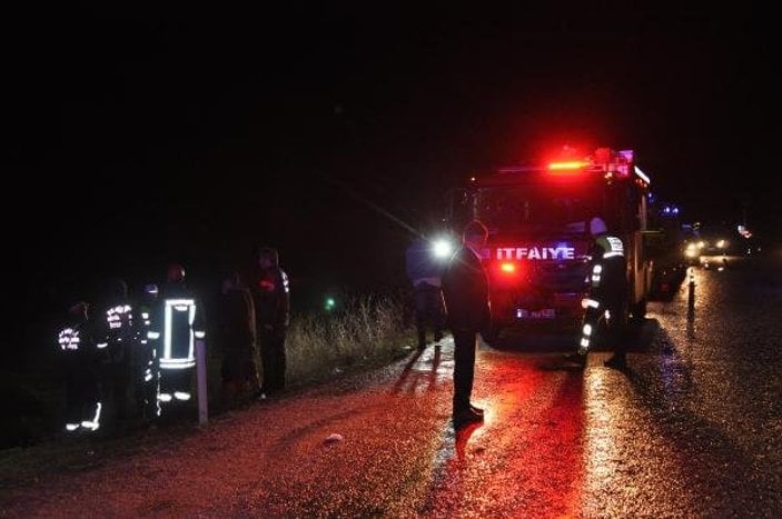 Denizli'de kaza: 5 ölü 1 yaralı