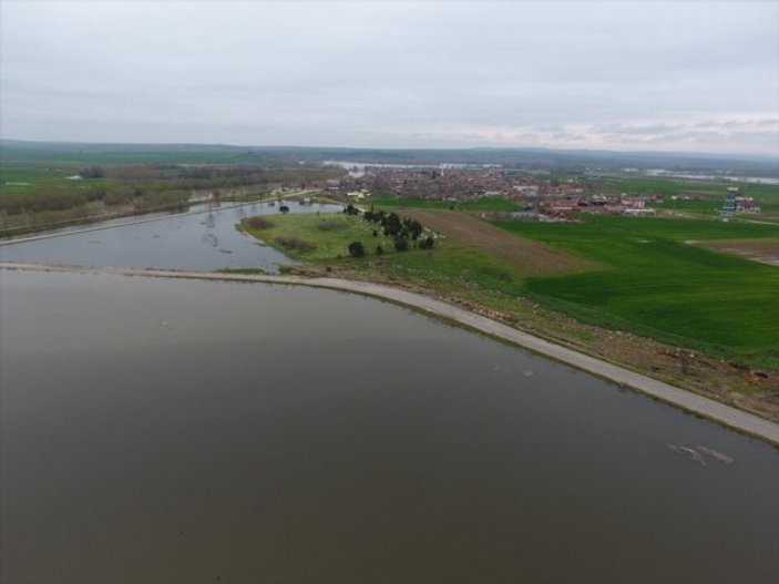 Tunca Nehri taştı