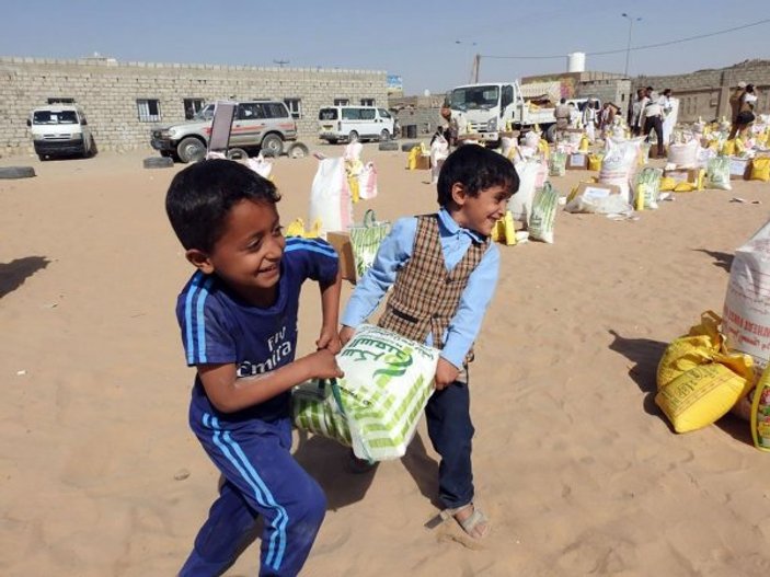 İHH'dan 30 bin Yemenliye yardım
