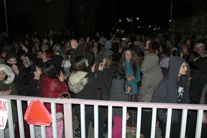 Tokat'ta 300 öğrencinin zehirlenmesi sonrası eylem
