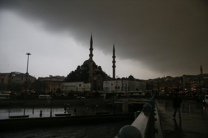 İstanbul'da yağmur etkili oldu