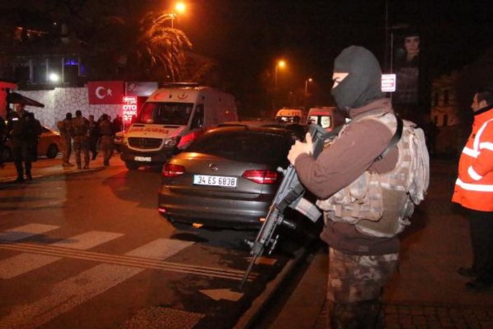 Ortaköy'de gece kulübü önünde silahlı kavga