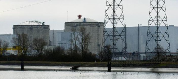 Fransa’nın ilk nükleer santrali 2019 yılında kapanıyor