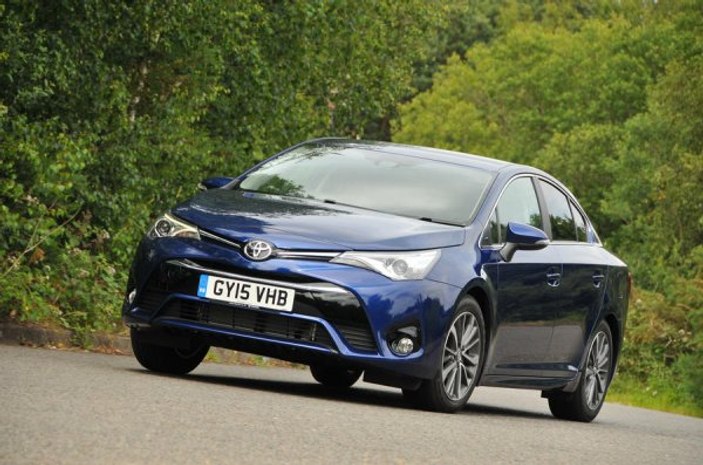 Toyota Avensis yollara veda ediyor