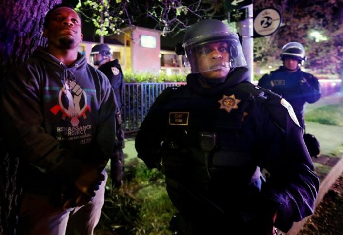 ABD'de polisin öldürdüğü genç için protesto düzenlendi