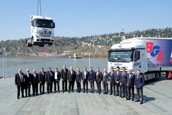 Mercedes'ten Türkiye tarihinin en büyük satışı
