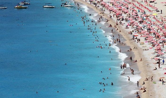Antalya nisana rekorla girdi: 491 bin turist geldi