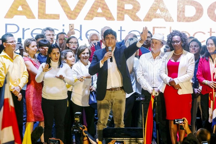 Kosta Rika’da seçimlerin kazananı: Quesada