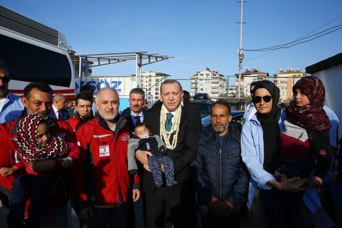 Cumhurbaşkanı Erdoğan Kerim bebek ile görüştü