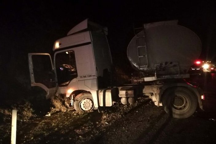 Elazığ'da otomobille tanker çarpıştı: 1 ölü 3 yaralı