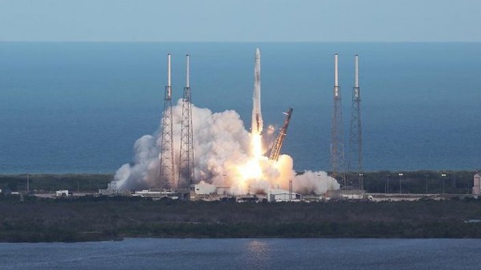SpaceX kargo kapsülü uzaya fırlatıldı