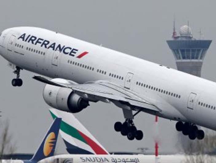 Air France çalışanları grevi 7 güne uzattı
