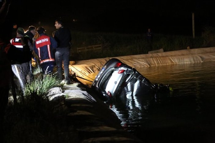 Sulama kanalına düşen araçtaki hemşire hayatını kaybetti