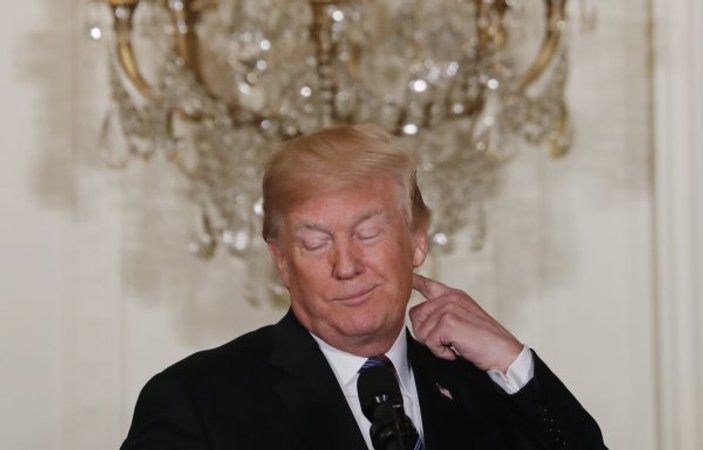 Trump'tan Çin itirafı: Bizim aptallar kaybetti