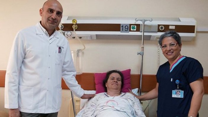 Kanseri yenen hemşire hastalara umut oldu