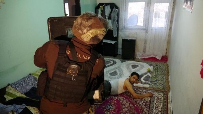 Erzurum'da insan kaçakçılarına şafak operasyonu