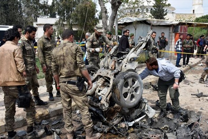 Azez'de bomba yüklü araç patladı: 10 kişi yaralandı