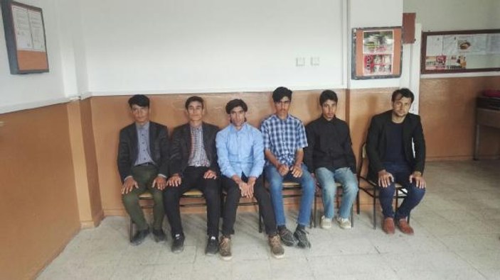 Van'da 36 İran ve Afganistan uyruklu kaçak yakalandı
