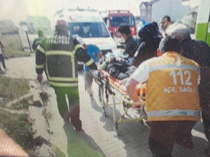 Halk otobüsünün çarptığı motosikletteki 2 kuzen öldü