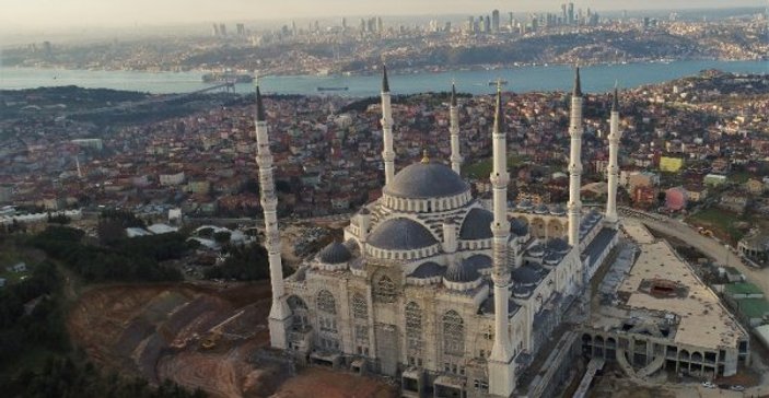 Çamlıca Camii 58 gün sonra ibadete açılıyor