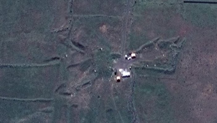 ABD'nin vurduğu tesisler uydudan görüntülendi