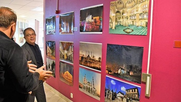 'Türkiye ve Camiler' resim sergisi açıldı