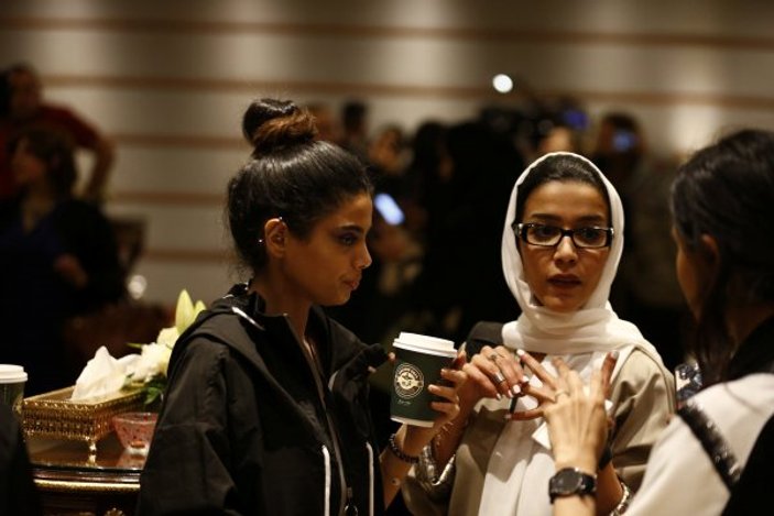 Suudi Arabistan'da moda haftası