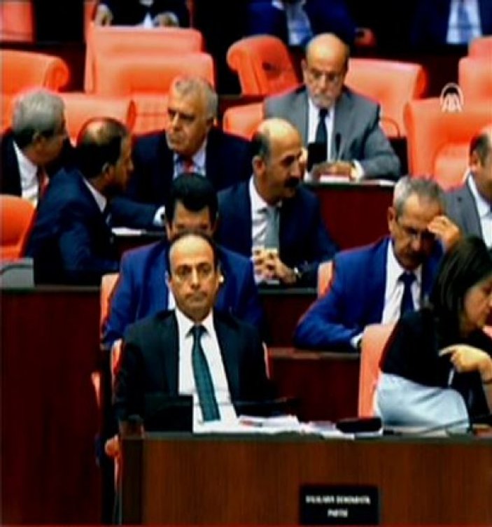 Erken seçim kararını duyan HDP'liler