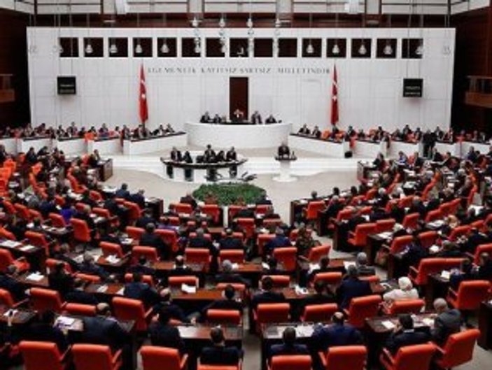 CHP, HDP'lilerin vekilliğinin düşürülmesine karşı