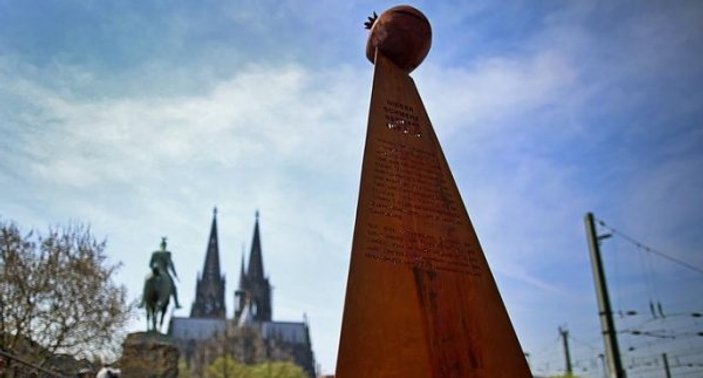 Köln'deki soykırım anıtı mahkeme kararıyla kaldırıldı