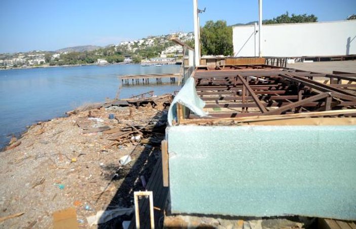 Hadise'nin işlettiği beach club yıkıldı