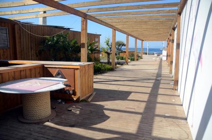 Hadise'nin işlettiği beach club yıkıldı