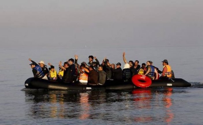 Yunan adalarında mülteci krizi