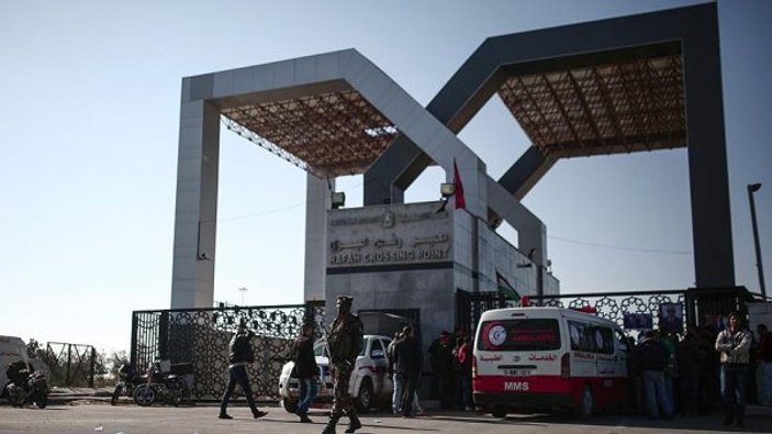 Refah Sınır Kapısı 3 günlüğüne çift geçişlere açıldı