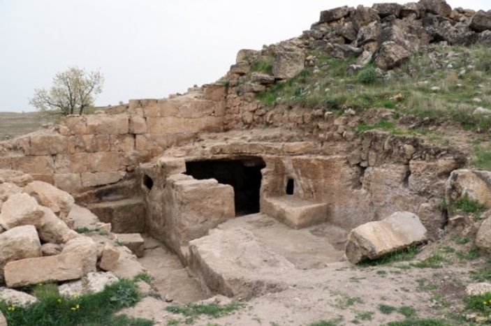 Mithras Tapınağı'nda yeni koridorlar tespit edildi