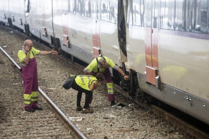 Almanya’da tren kazası: 2 ölü 20 yaralı
