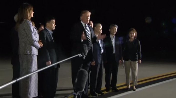 Kuzey Kore üç ABD'liyi serbest bıraktı