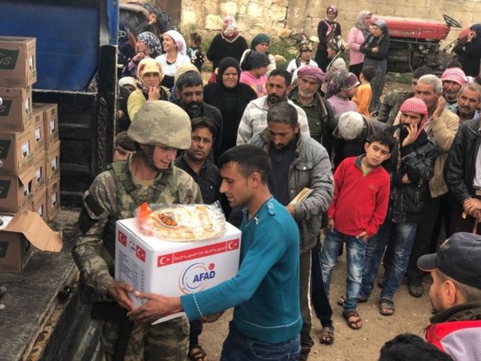AFAD ve Mehmetçik Suriye'de yardımlara devam ediyor