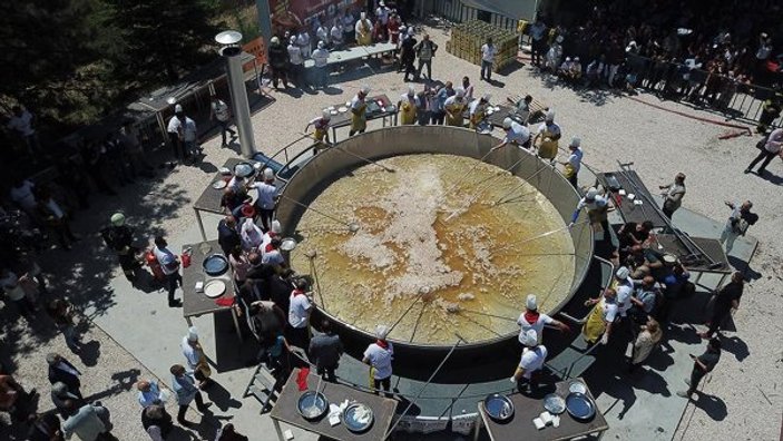 Edirne'de ciğer festivalinde rekor denemesi