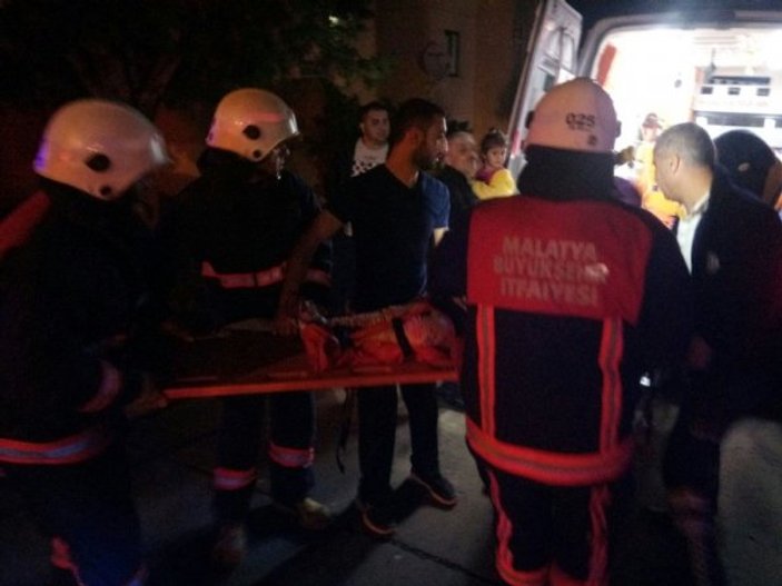 Malatya'da 7 kişinin olduğu asansör 4. kattan düştü