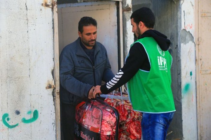 Filistin acil yardım bekliyor