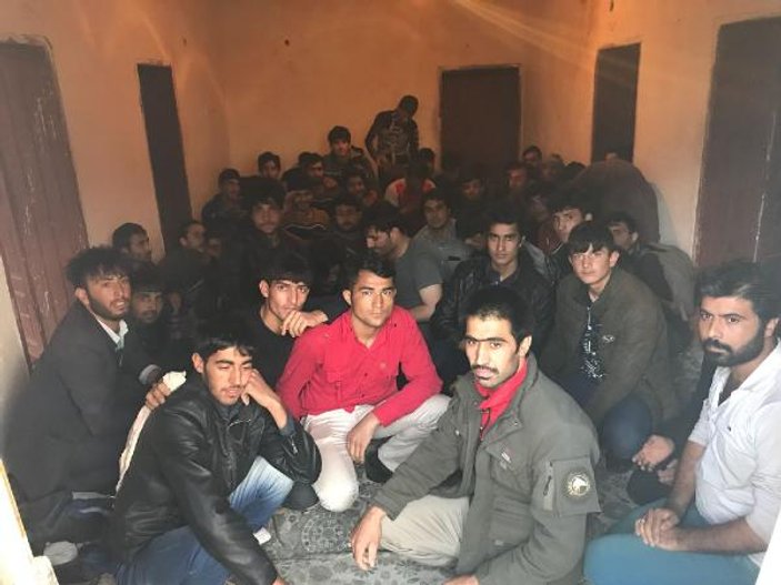 Van'da 408 kaçak göçmen yakalandı