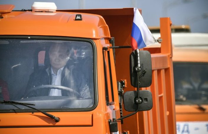 Rusya'nın yeni sembolünü Putin açtı